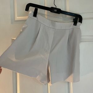 Aritzia Babaton Pleaded Pull On Shorts
